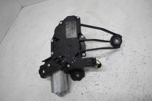 MOTEUR ESSUIE GLACE ARRIERE - Vue 2